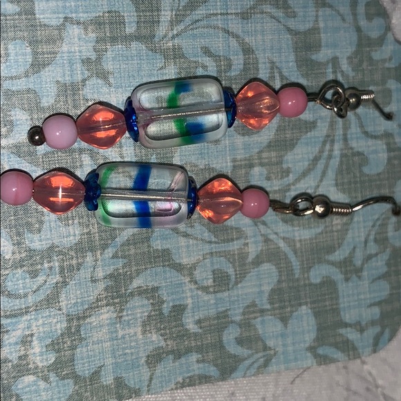 Beautiful earrings - Picture 2 of 2